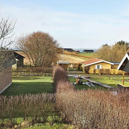 Ferienhaus Three-bedroom Holiday In 13