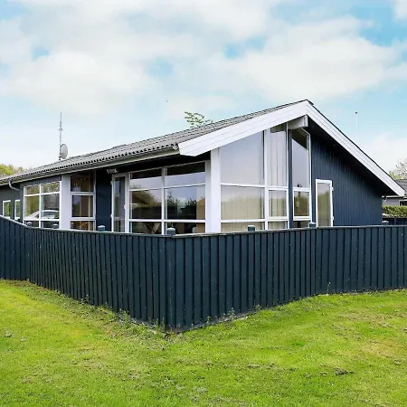 Semesterbostad Three-bedroom Holiday In 13 Vinderup